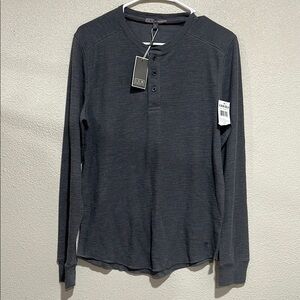 Ike Behar Waffle Knit V-Neck Thermal  Long Sleeve Top